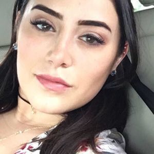 Meet your Posher, Claudia